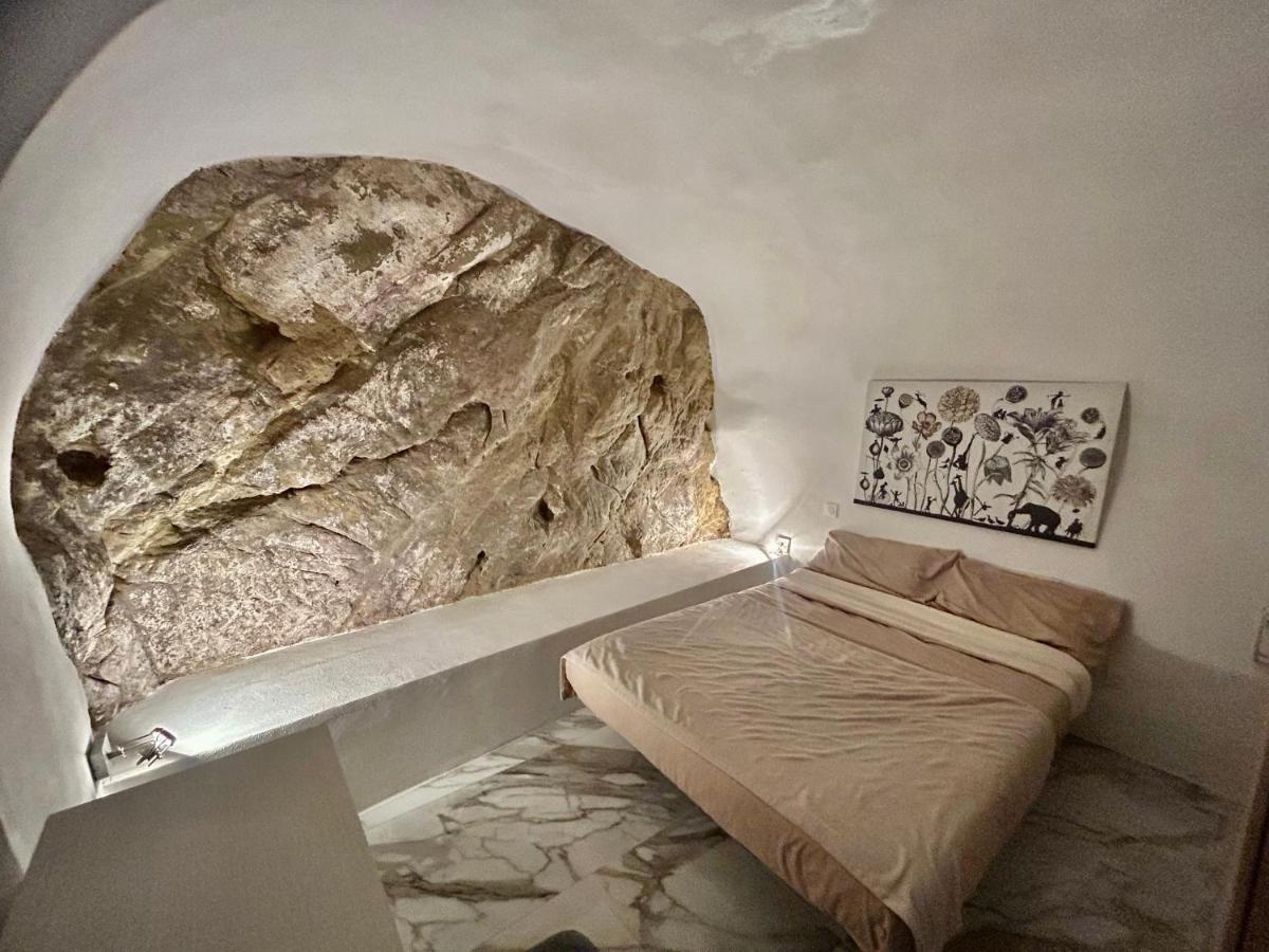 Cave House Apartment Menton Exterior foto